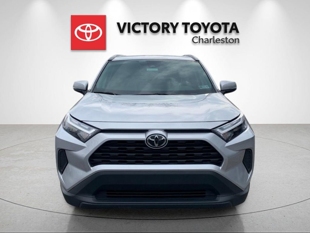 Used 2025 Toyota RAV4 XLE image 8