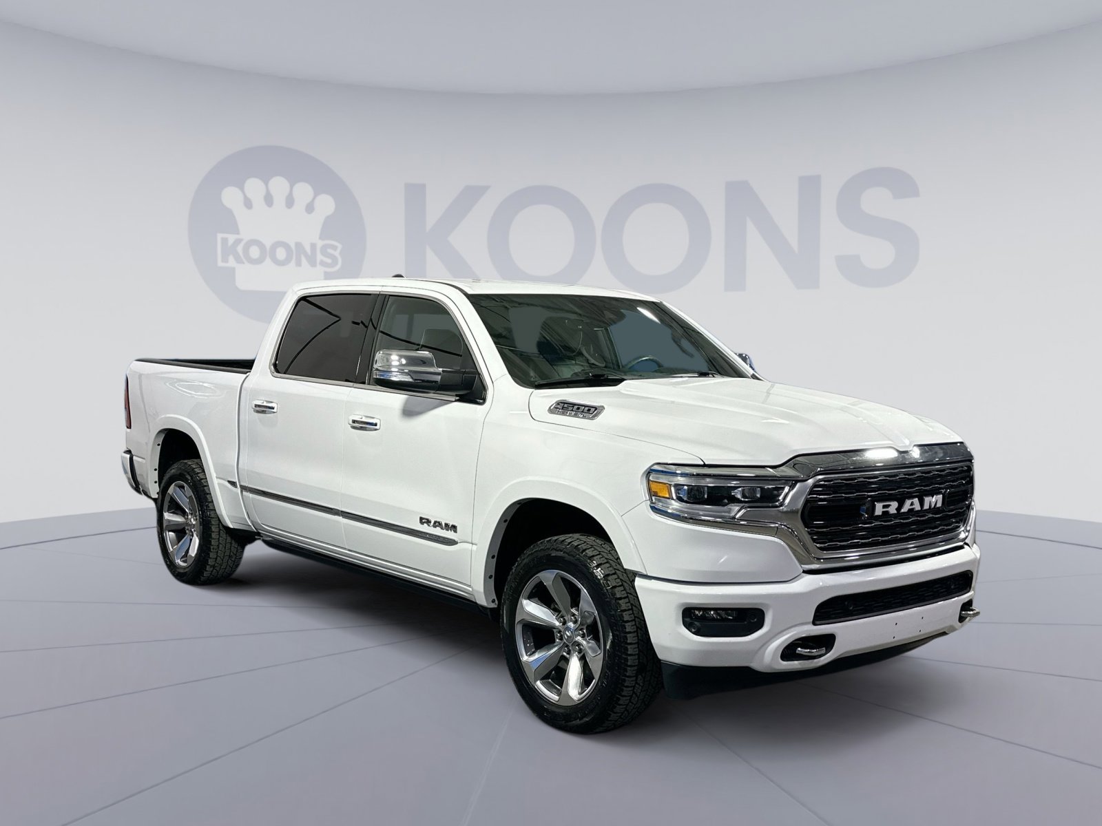 Used 2021 RAM 1500 Limited w/ Body Color Bumper Group image 10