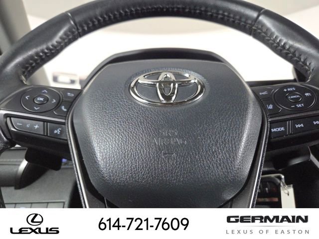 Used 2022 Toyota Camry SE image 25