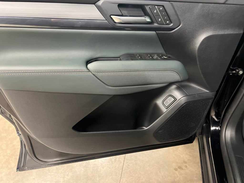 New 2026 GMC Terrain AT4 w/ Convenience Package III AWD/4WD image 14