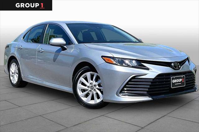 Certified 2021 Toyota Camry LE AWD/4WD image 3