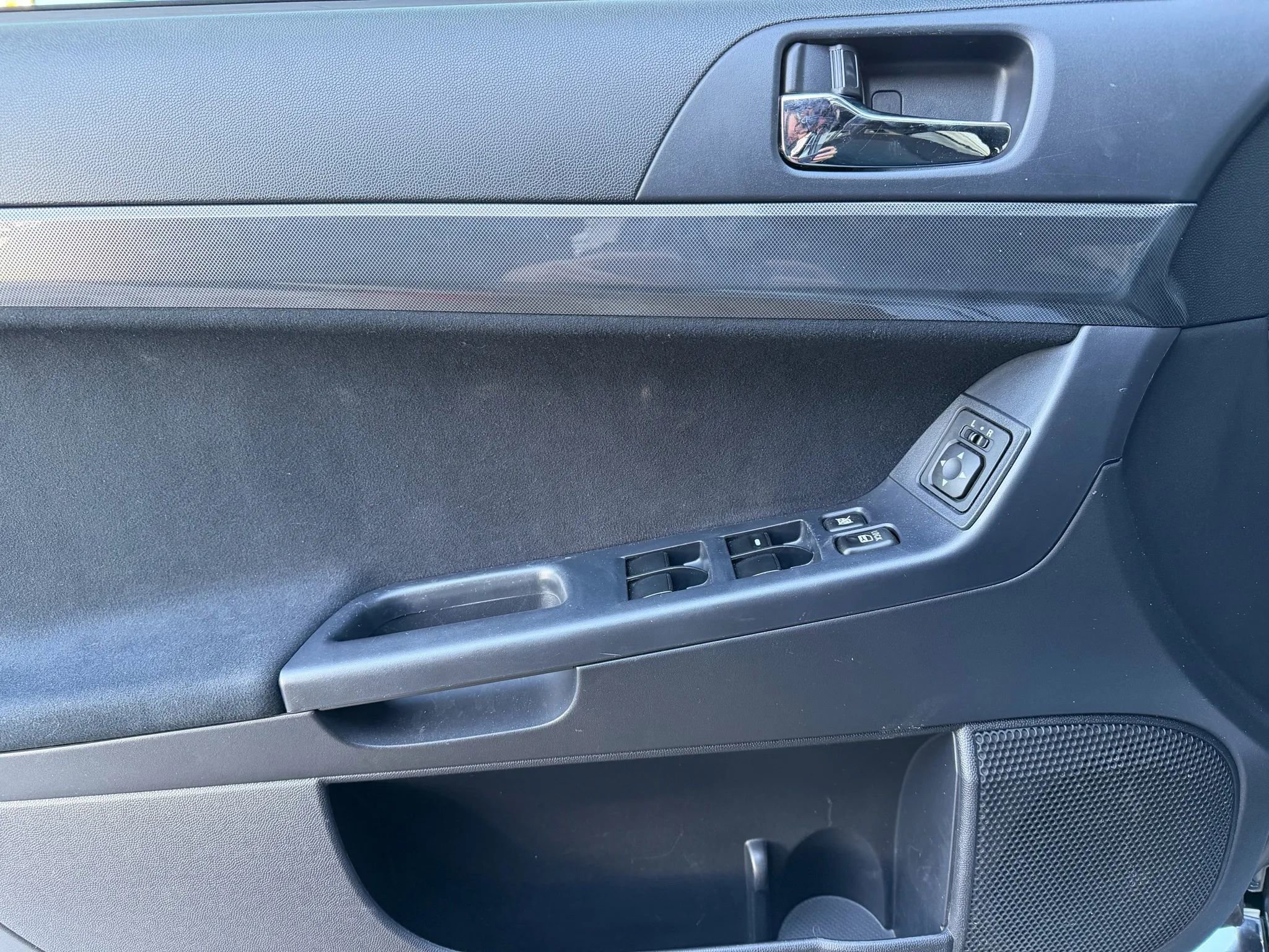 Used 2008 Mitsubishi Lancer Evolution GSR image 9