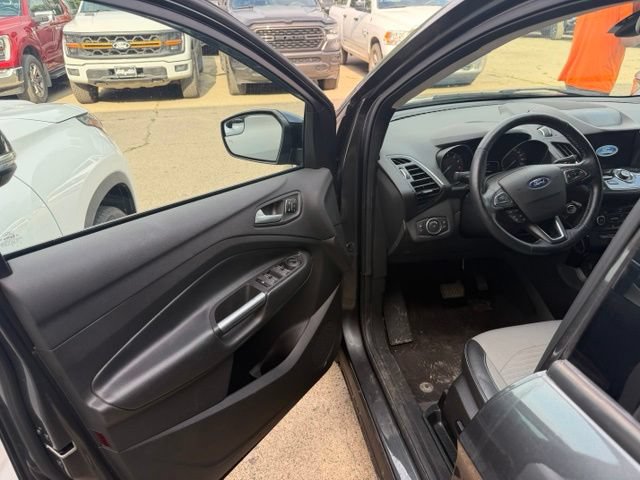 Used 2019 Ford Escape Titanium AWD/4WD image 6