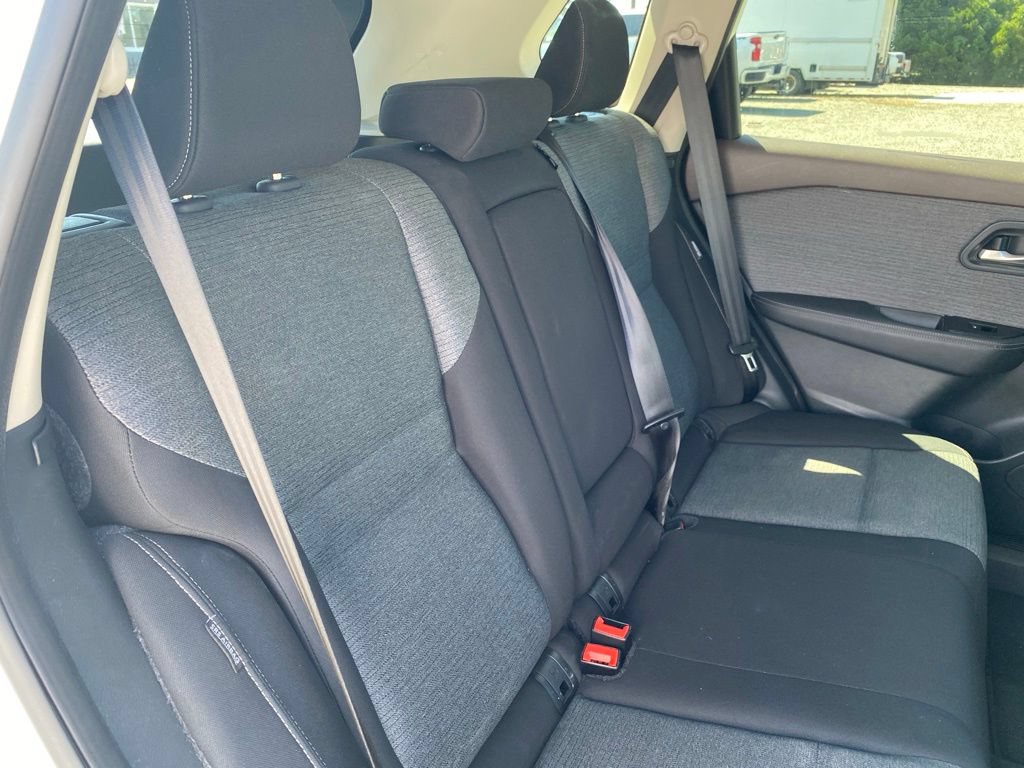 Used 2023 Nissan Rogue SV FWD image 19
