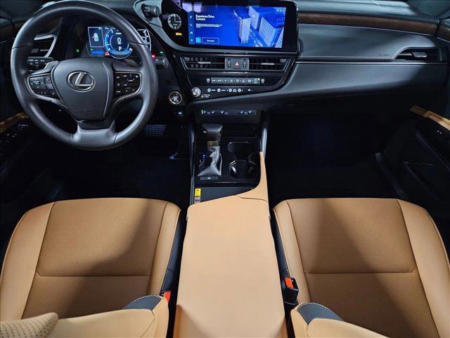 Used 2025 Lexus ES 350 w/ Premium Package image 17