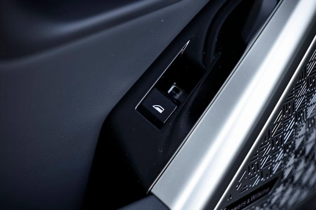 New 2026 BMW 530i w/ Premium Package image 24