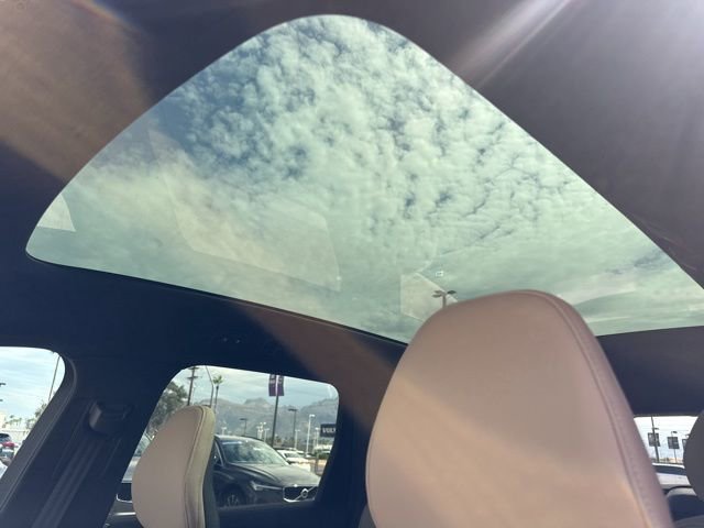 New 2025 Volvo EX90 Plus image 16