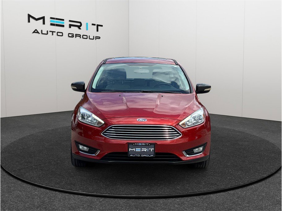 Used 2018 Ford Focus Titanium FWD image 2