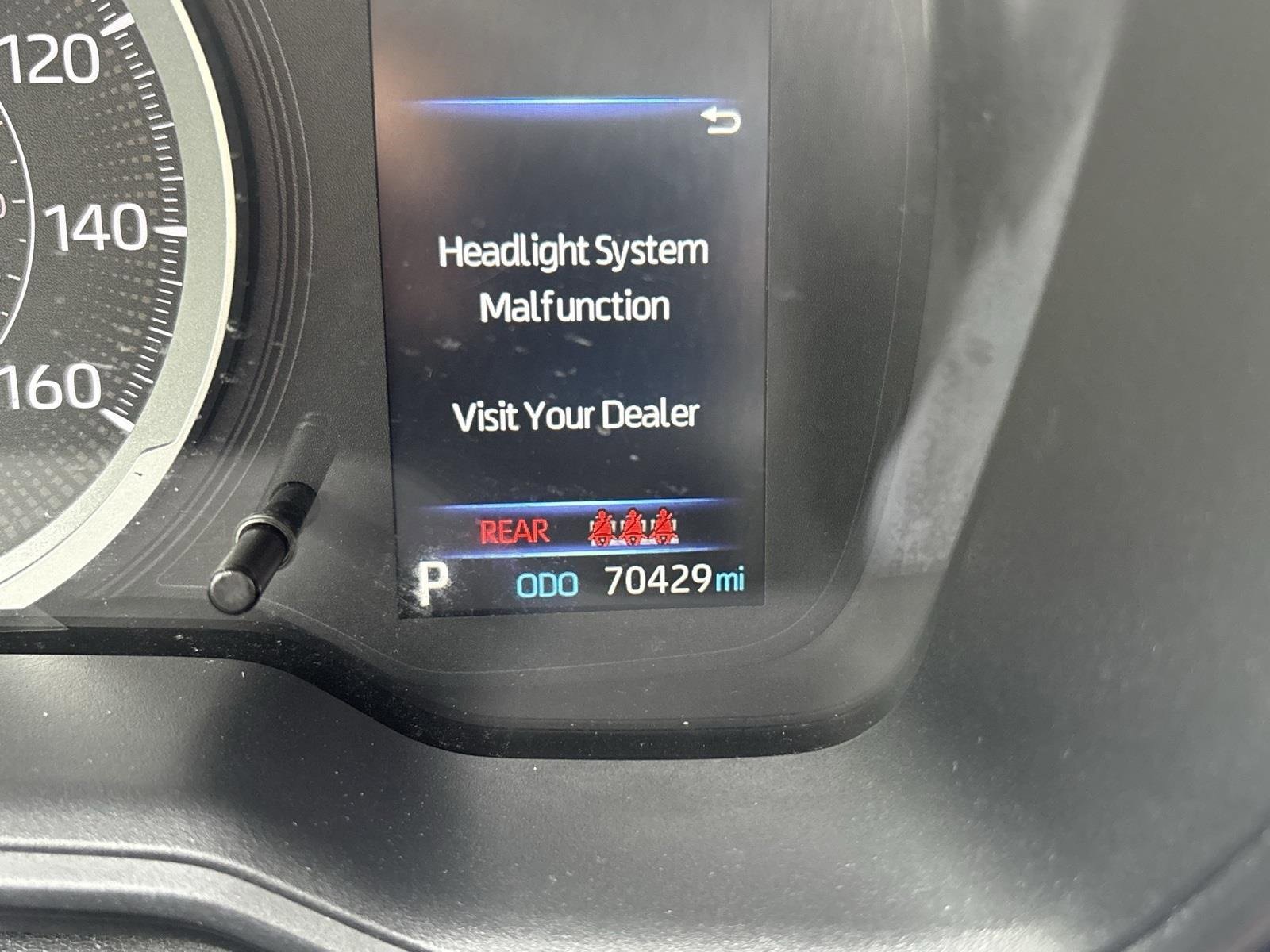 Used 2021 Toyota Corolla LE image 28