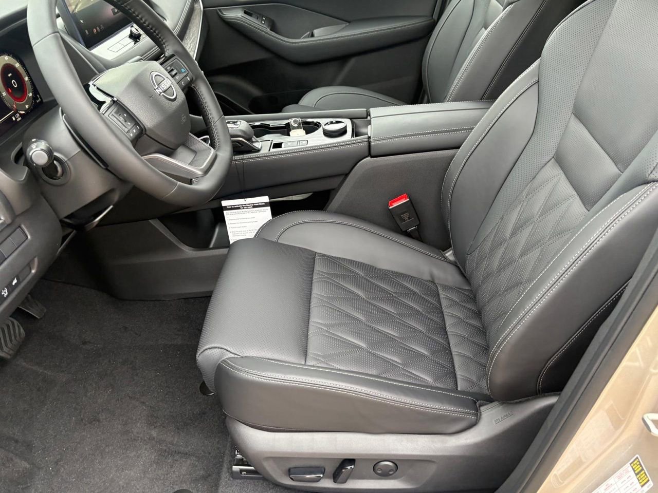 New 2026 Nissan Rogue Platinum AWD/4WD image 18