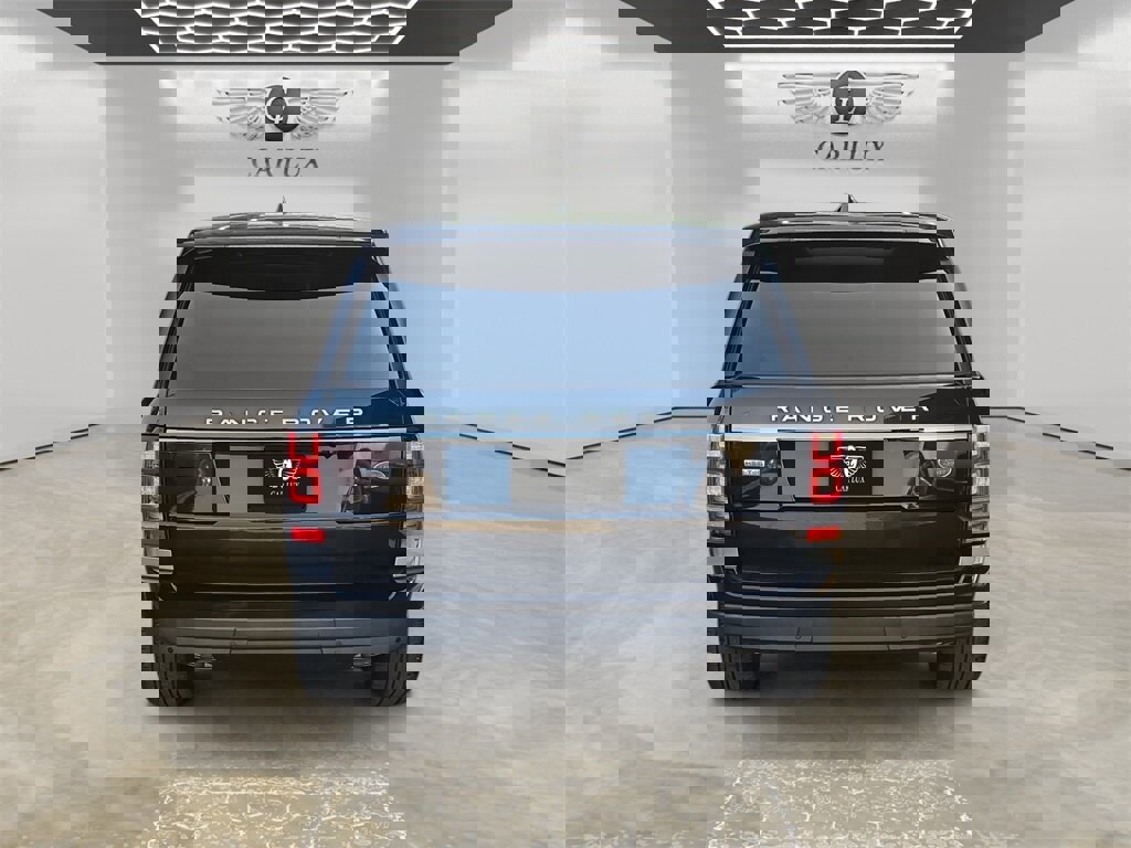 Used 2017 Land Rover Range Rover HSE image 4