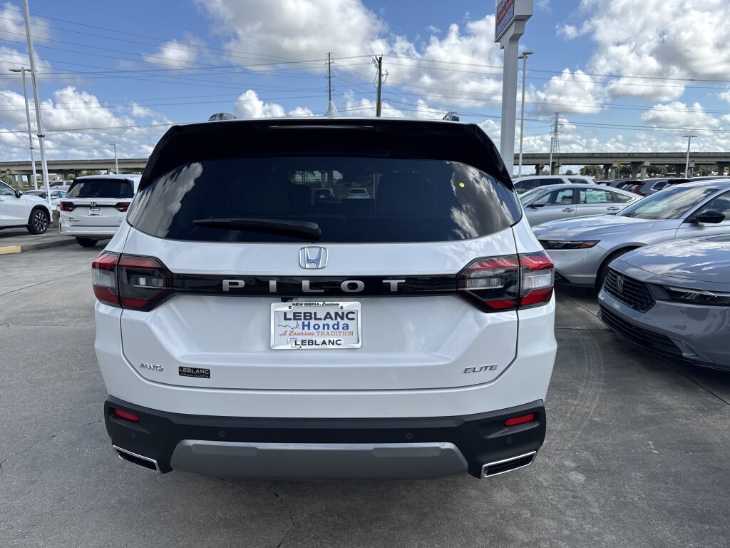 New 2026 Honda Pilot Elite image 5