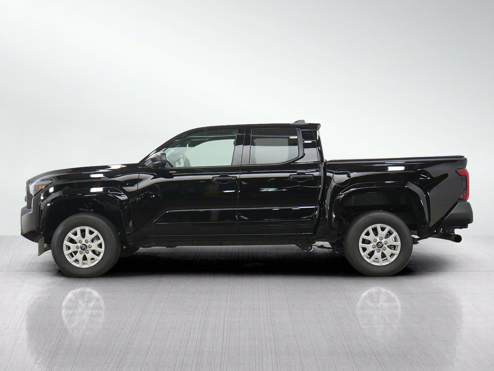 Used 2024 Toyota Tacoma SR AWD/4WD image 2