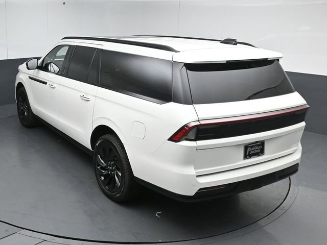 Used 2025 Lincoln Navigator L Reserve w/ Jet Appearance Package image 46