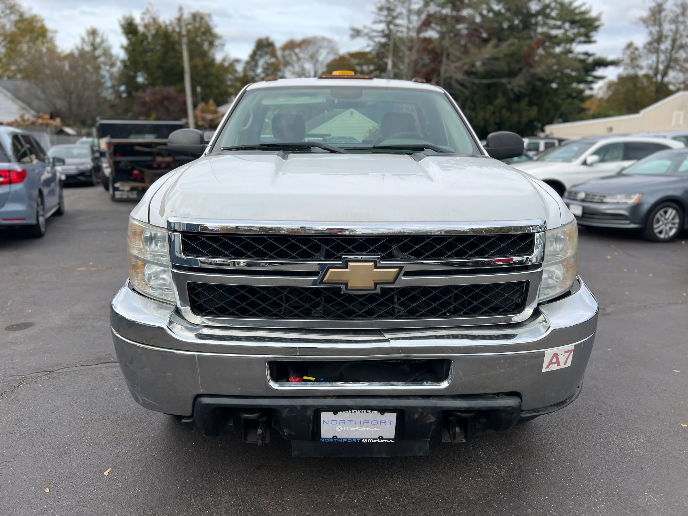 Used 2011 Chevrolet Silverado 3500 W/T w/ Snow Plow Prep Package image 9