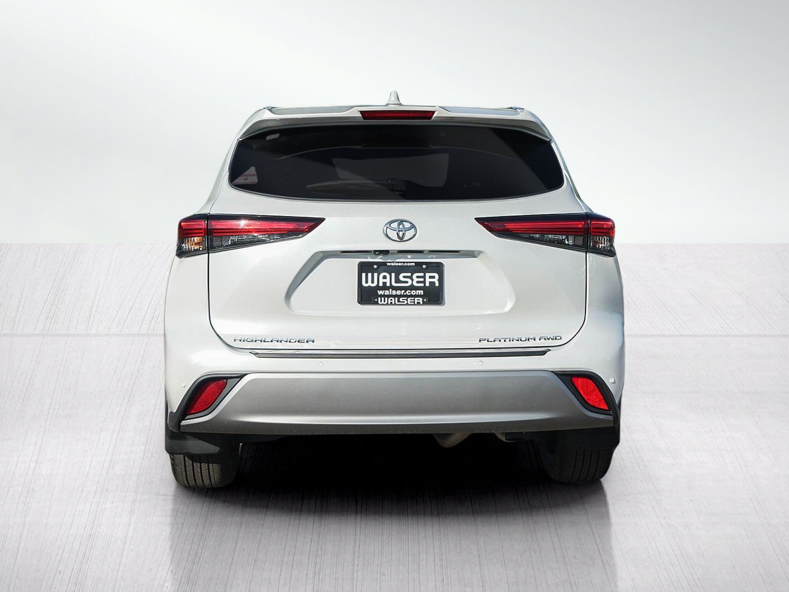 Used 2023 Toyota Highlander Platinum AWD/4WD image 4