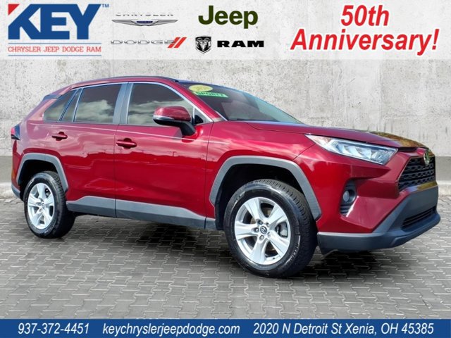 Used 2020 Toyota RAV4 XLE FWD image 1