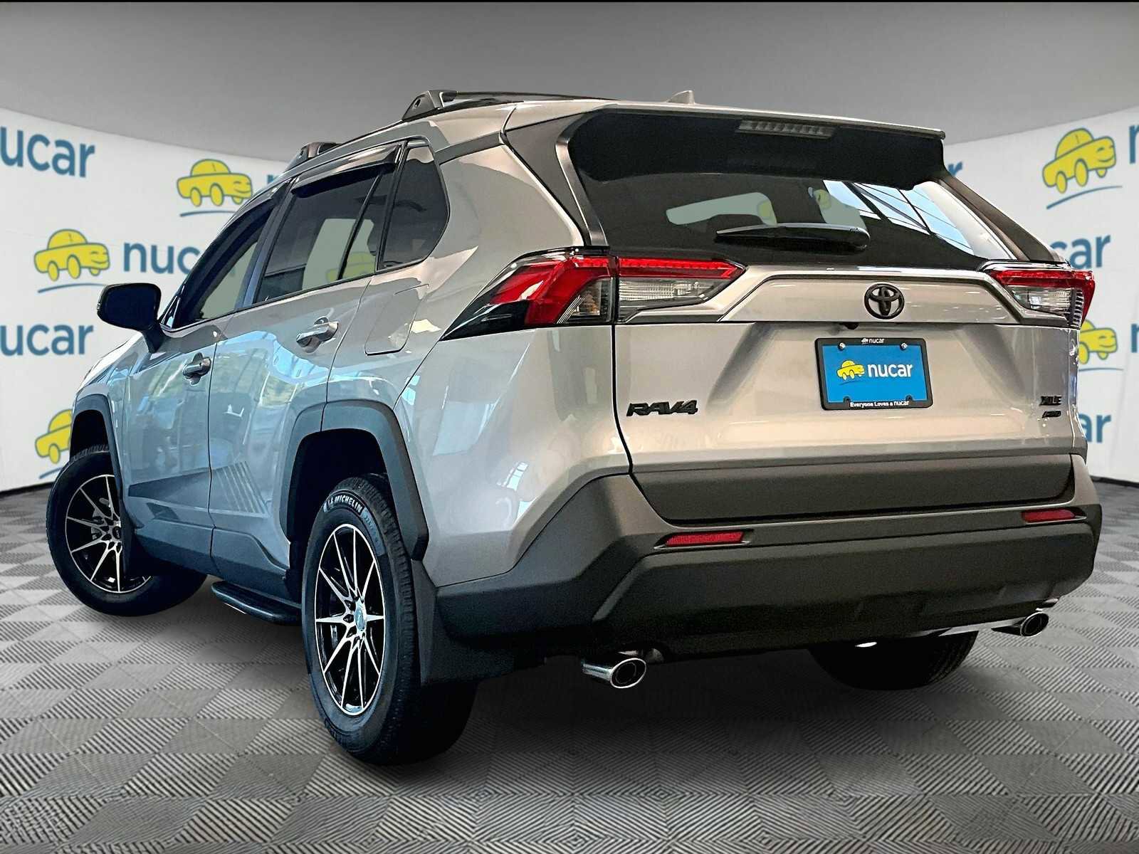 New 2025 Toyota RAV4 XLE image 5