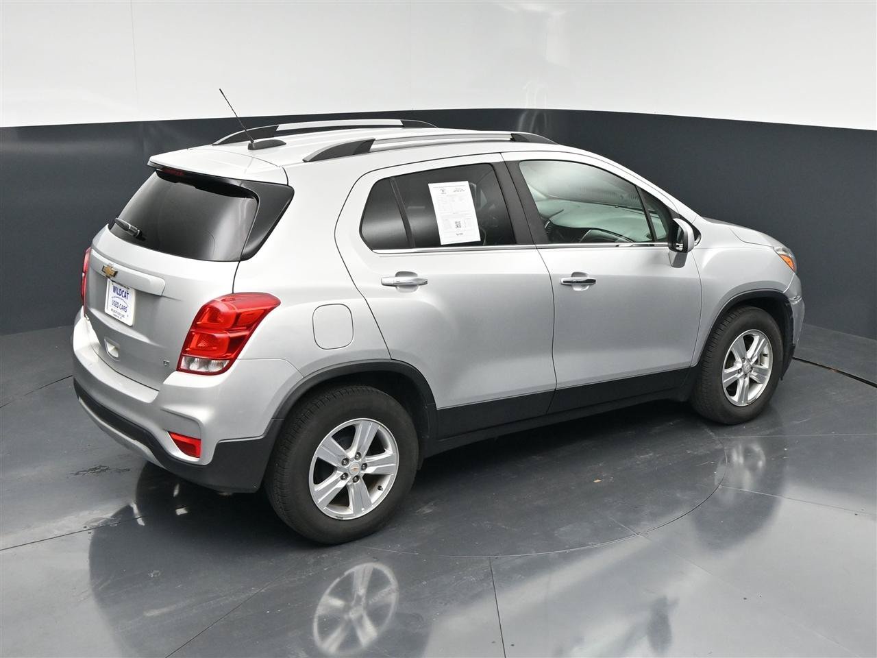Used 2018 Chevrolet Trax LT w/ LT Convenience Package FWD image 23