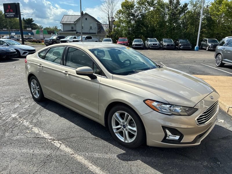 Used 2018 Ford Fusion SE w/ Fusion SE Technology Package FWD image 7