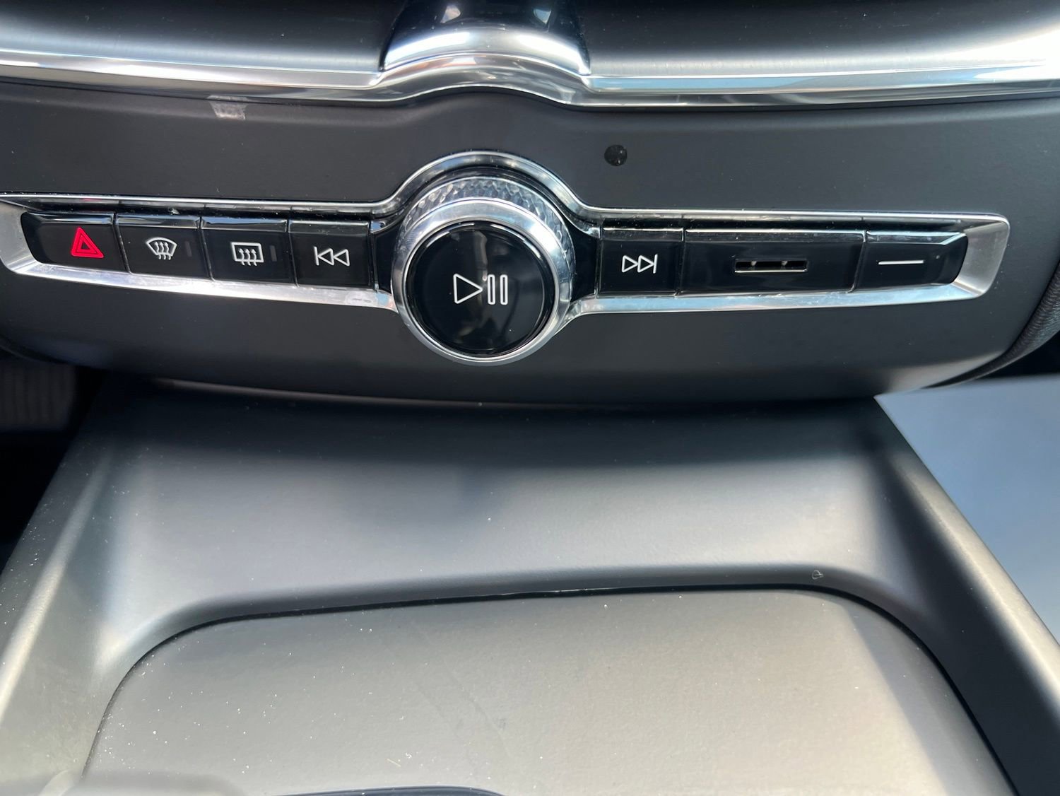 Used 2023 Volvo XC60 B5 Core AWD/4WD image 41