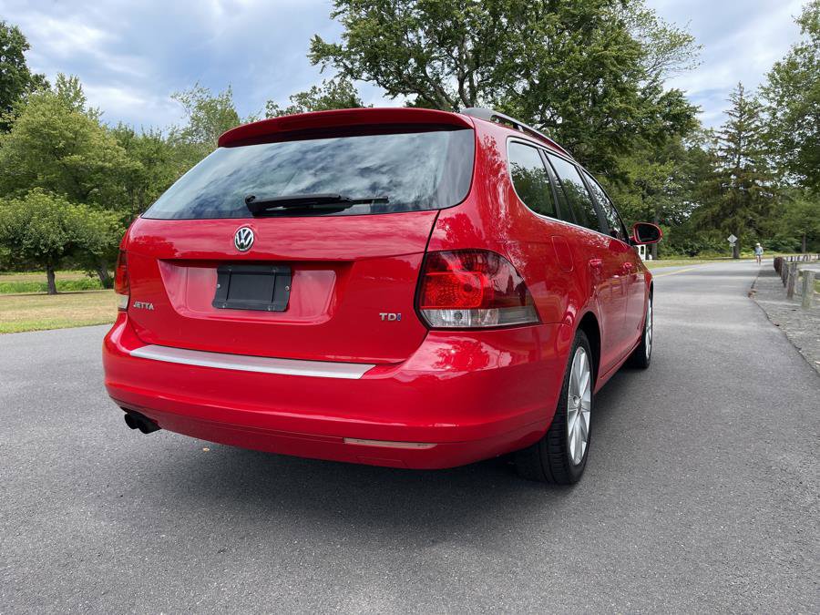 Used 2013 Volkswagen Jetta TDI image 26