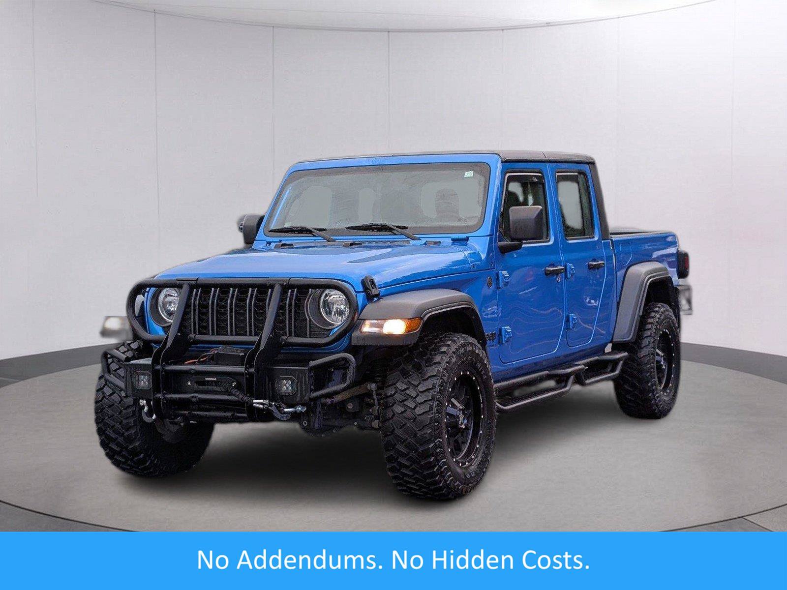 Used 2024 Jeep Gladiator Sport AWD/4WD image 1