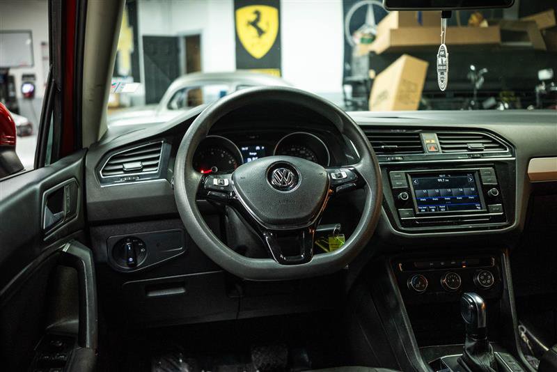 Used 2019 Volkswagen Tiguan S image 16