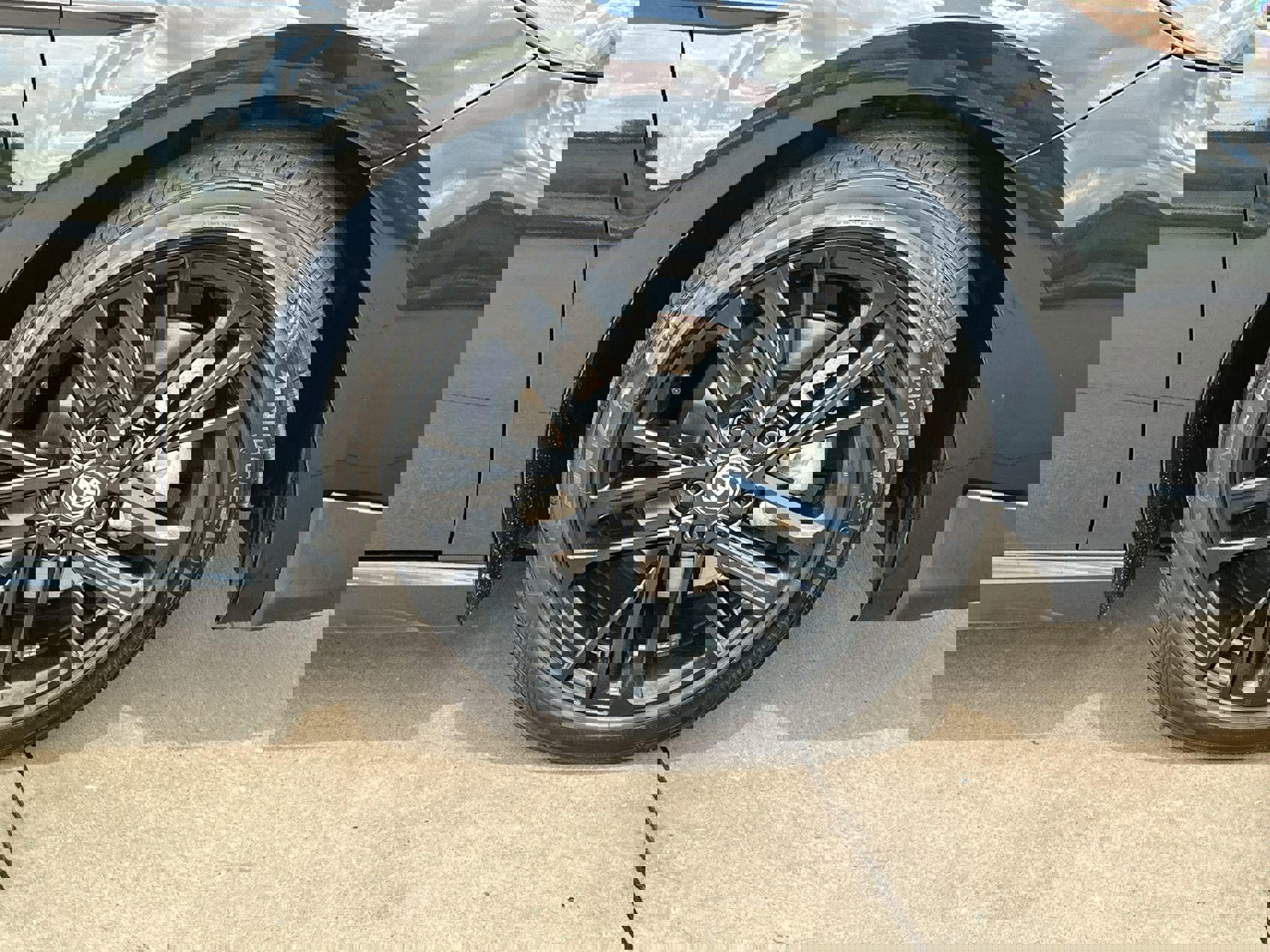 Used 2025 Toyota Camry SE image 10