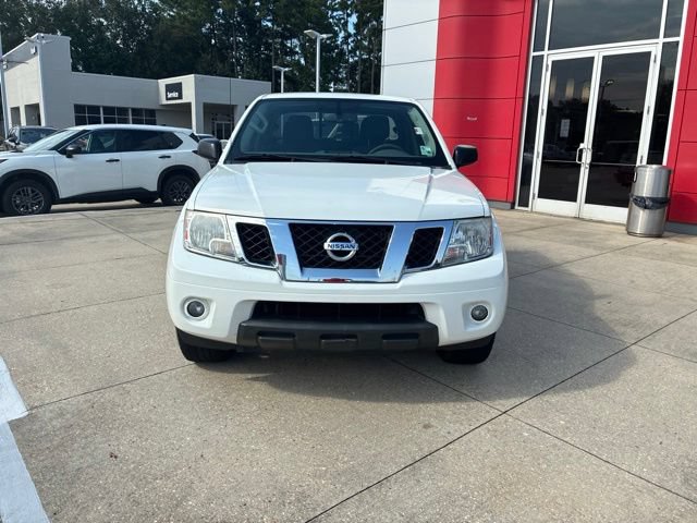 Used 2020 Nissan Frontier SV RWD image 2