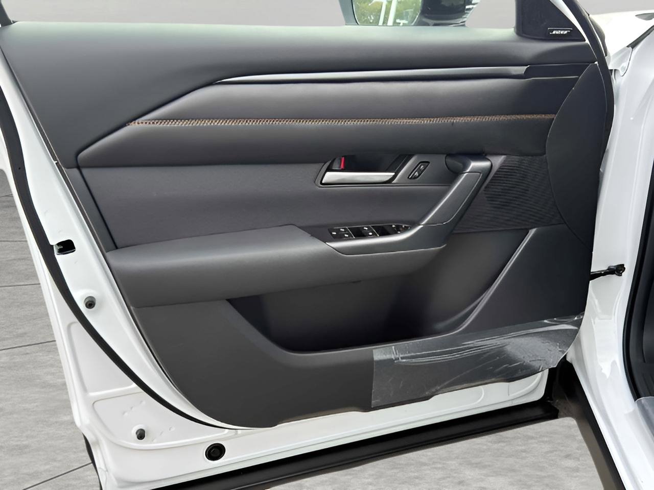 New 2025 MAZDA CX-50 AWD 2.5 Hybrid w/ Weather Package image 8