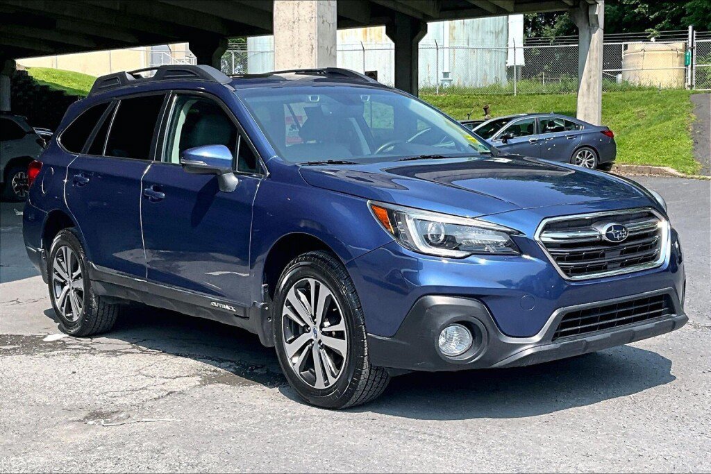 Used 2019 Subaru Outback 2.5i Limited AWD/4WD image 19