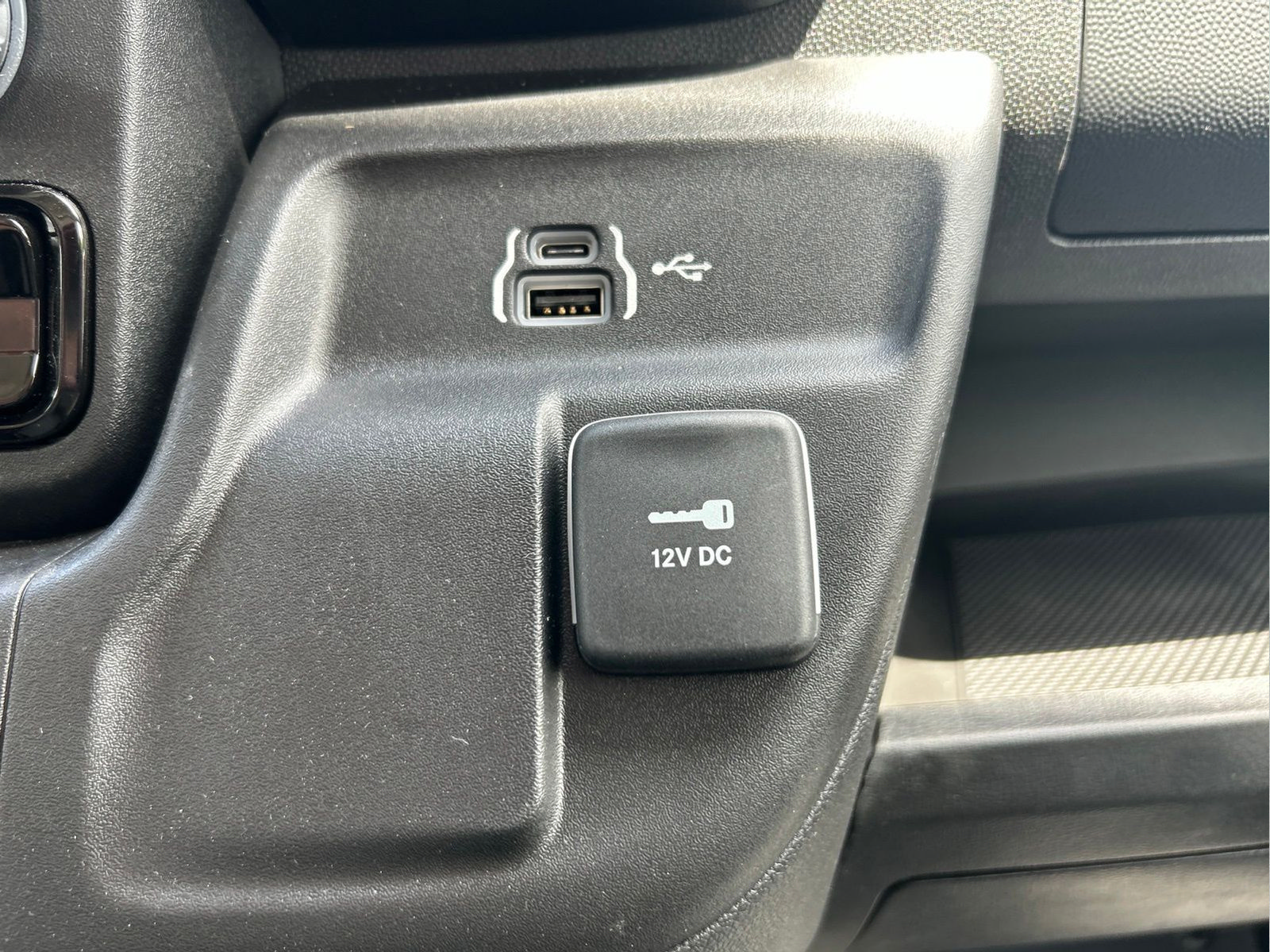 New 2026 RAM ProMaster 2500 w/ Convenience Group FWD image 25
