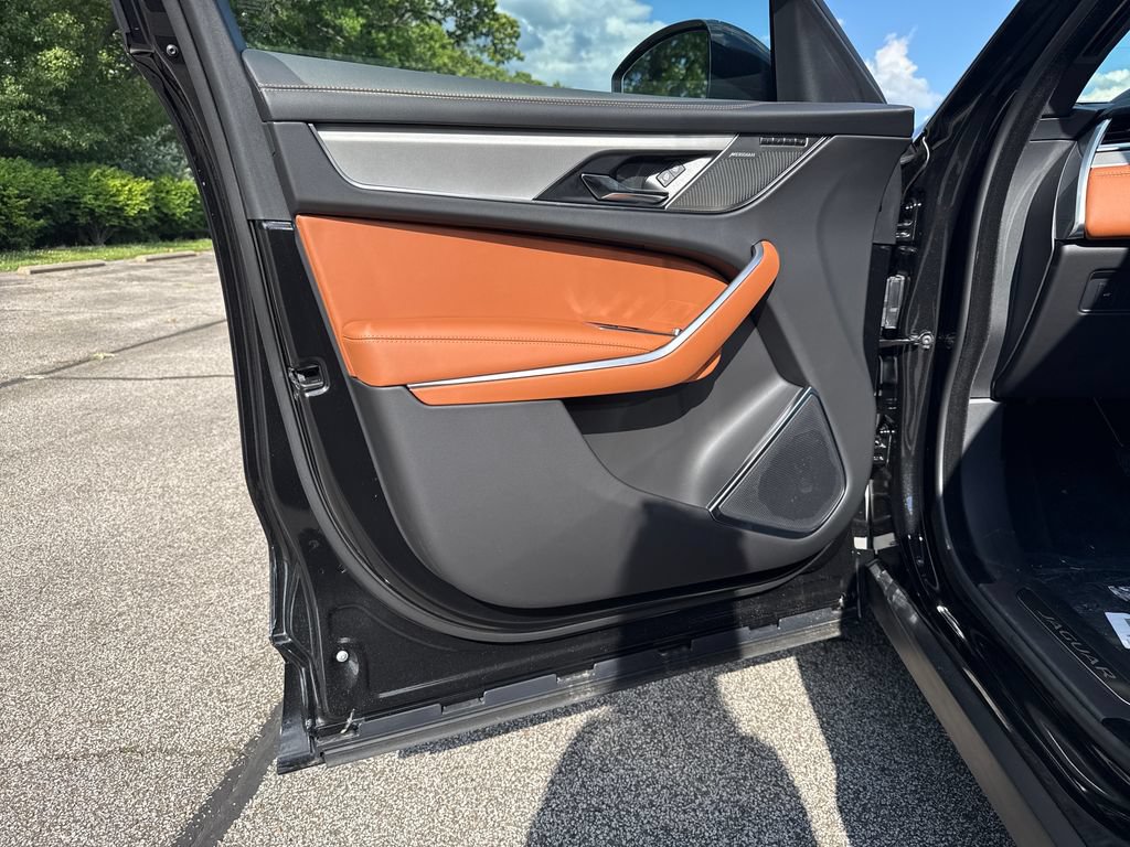 New 2026 Jaguar F-PACE R-Dynamic S AWD/4WD image 10