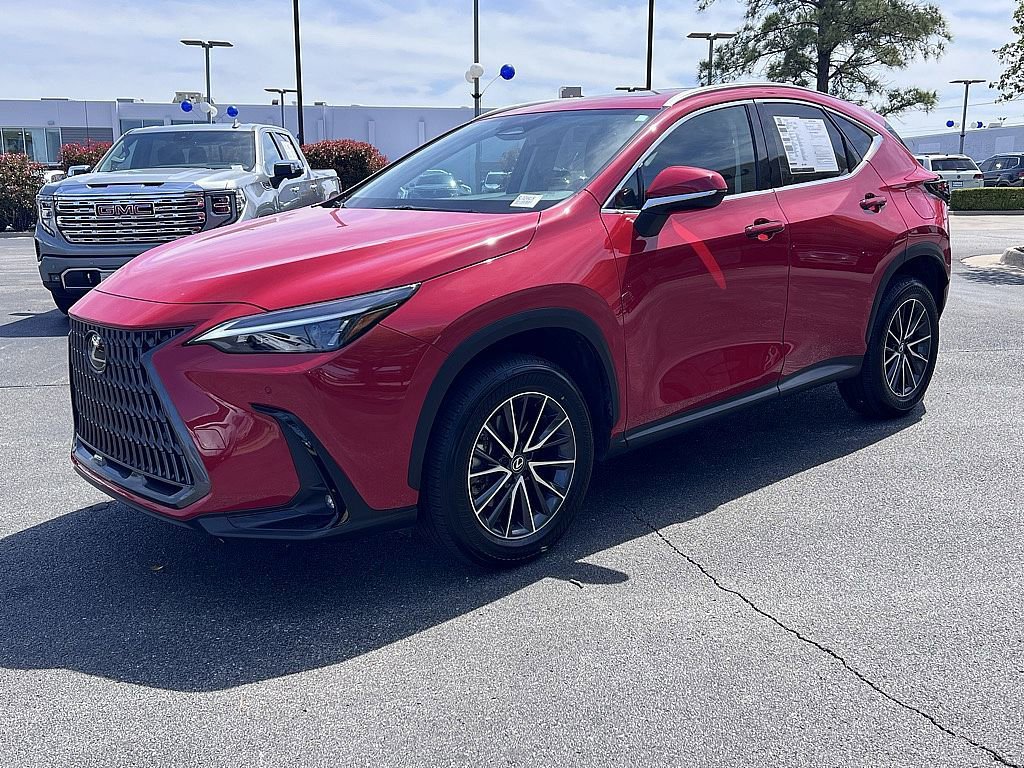 Used 2025 Lexus NX 250 FWD w/ Cold Area Package image 7