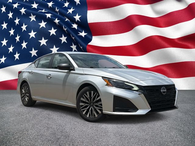 Used 2024 Nissan Altima 2.5 SV FWD image 3