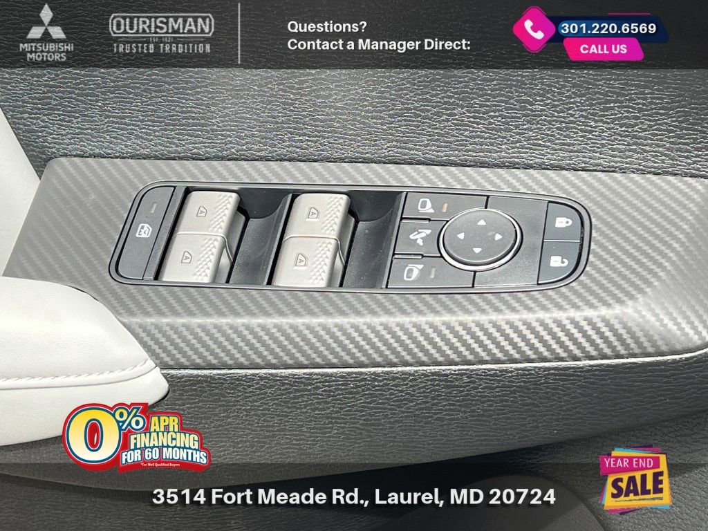 New 2025 Mitsubishi Outlander SE image 30