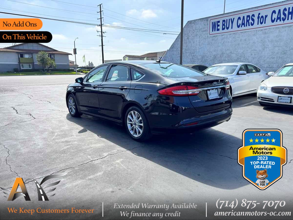 Used 2017 Ford Fusion SE w/ Fusion SE Technology Package
