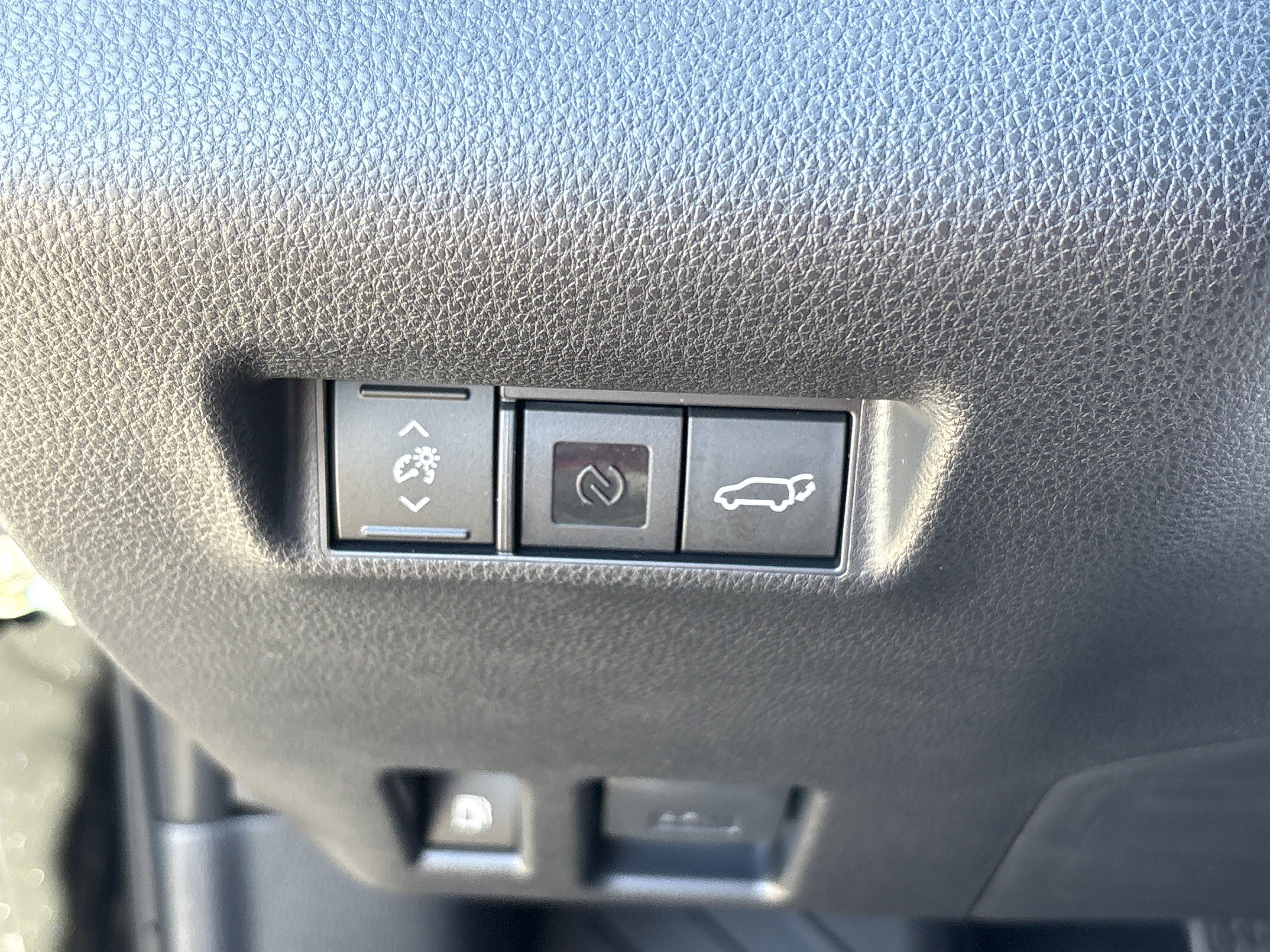 New 2026 Toyota RAV4 XSE w/ Weather Package AWD/4WD image 14