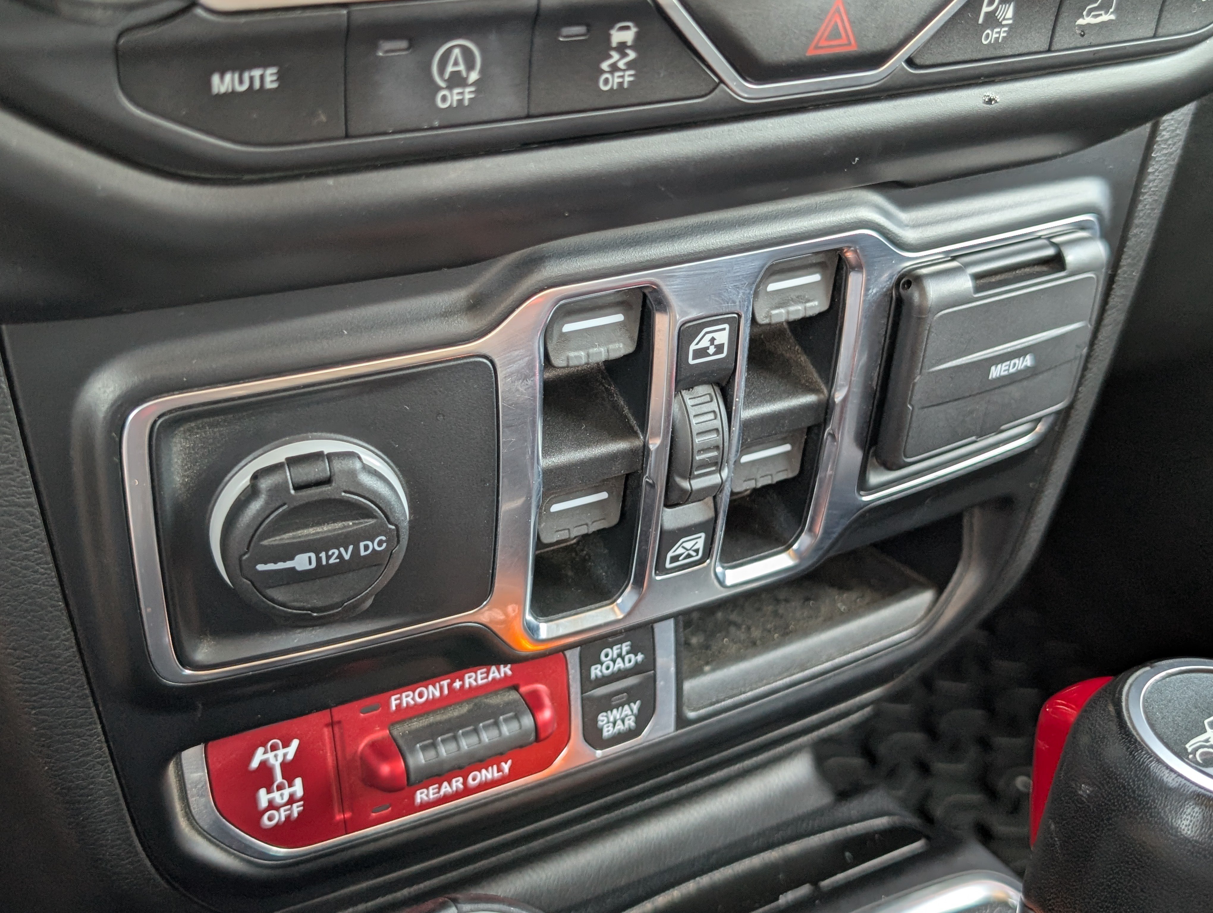 Used 2021 Jeep Gladiator Rubicon AWD/4WD image 20