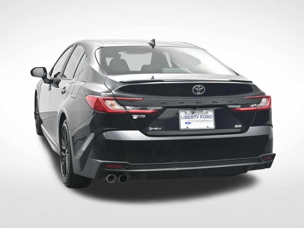Used 2025 Toyota Camry SE w/ Convenience Package FWD image 9