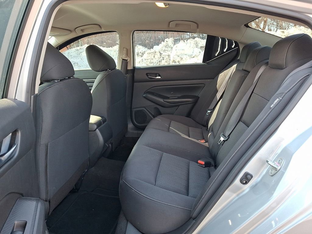 Used 2022 Nissan Altima 2.5 S image 9