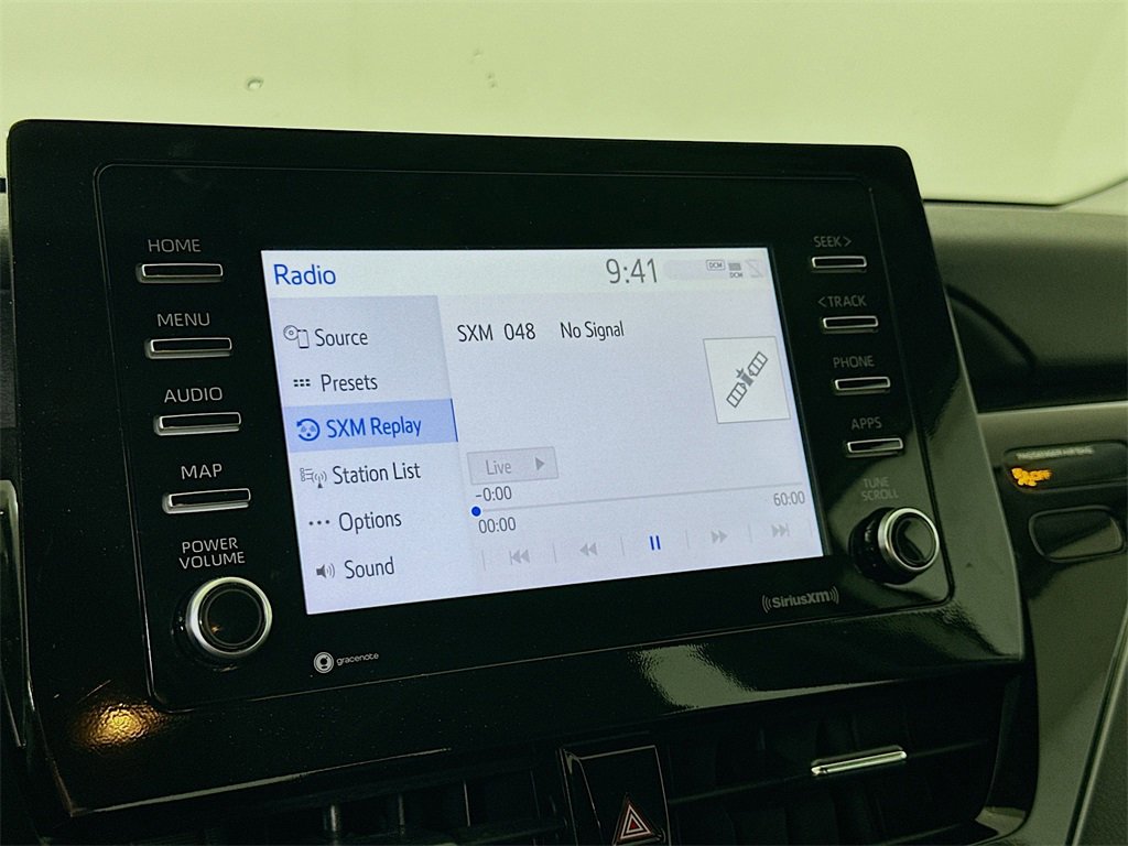 Used 2024 Toyota Camry SE image 28