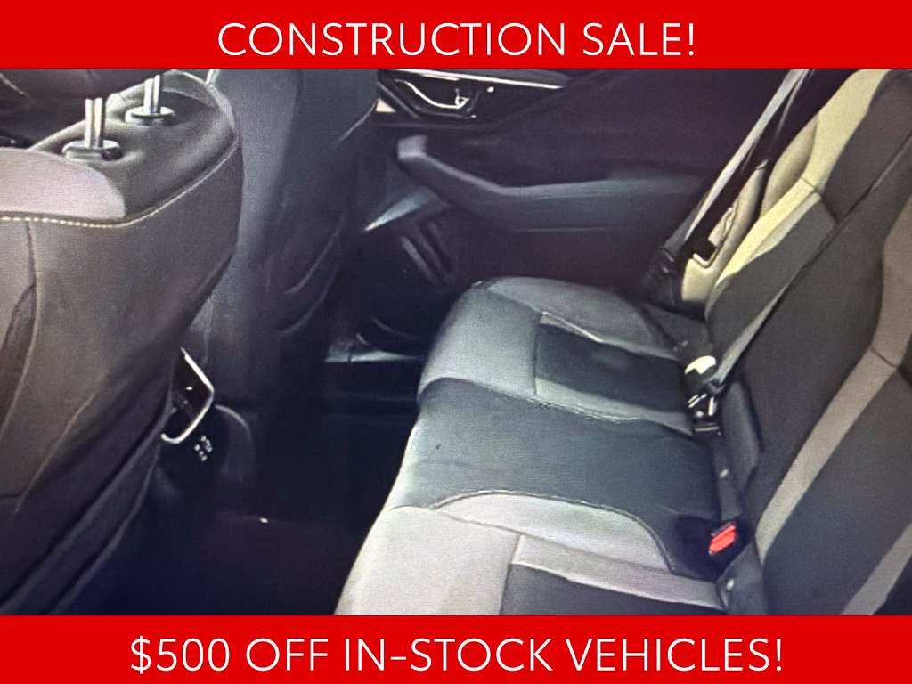 Used 2025 Subaru Outback Onyx Edition AWD/4WD image 13