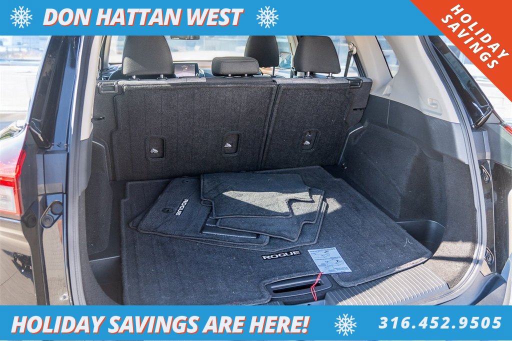 Used 2023 Nissan Rogue SV image 28