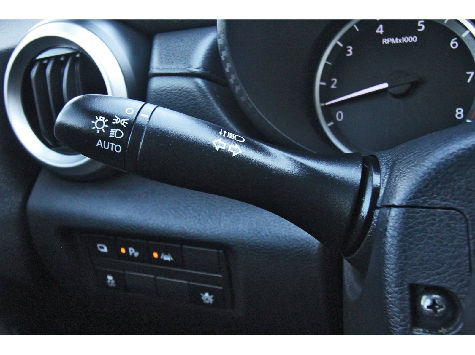 Used 2024 Nissan Versa S w/ Trunk Package image 21