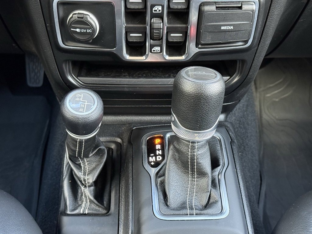 Used 2021 Jeep Gladiator Overland image 16