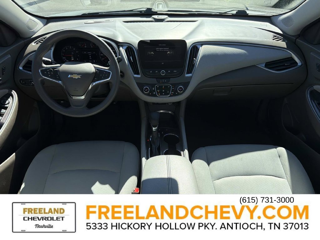 Used 2025 Chevrolet Malibu LT FWD image 17