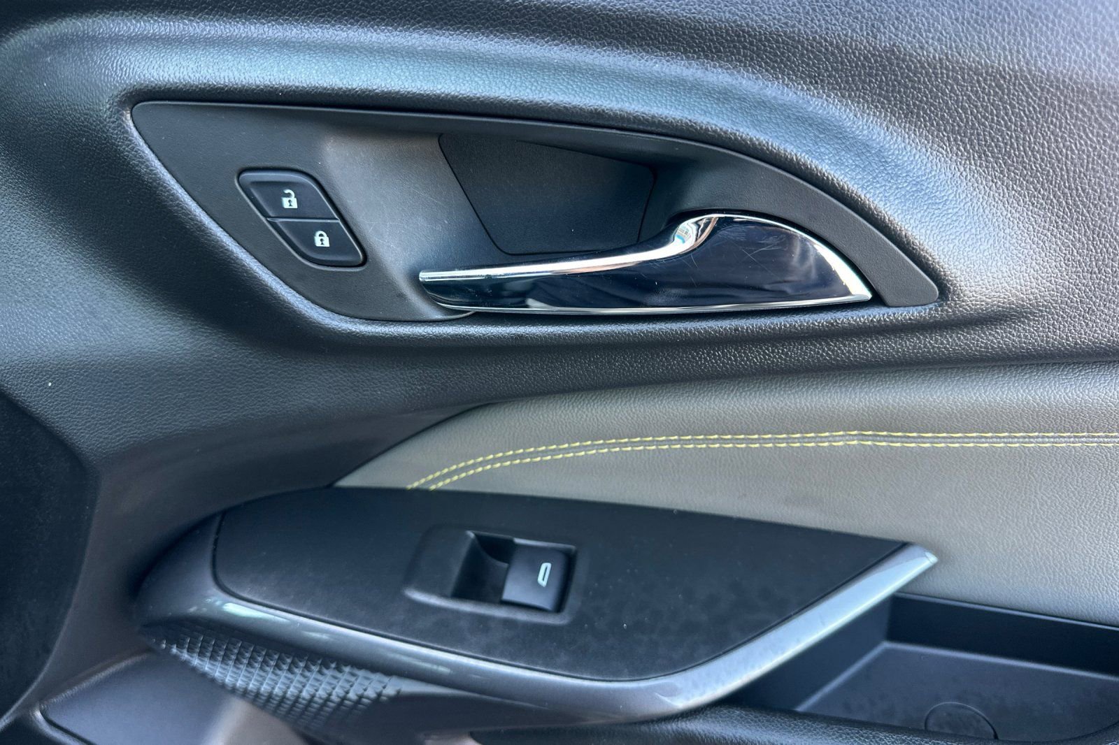 Certified 2025 Chevrolet Trax ACTIV image 21