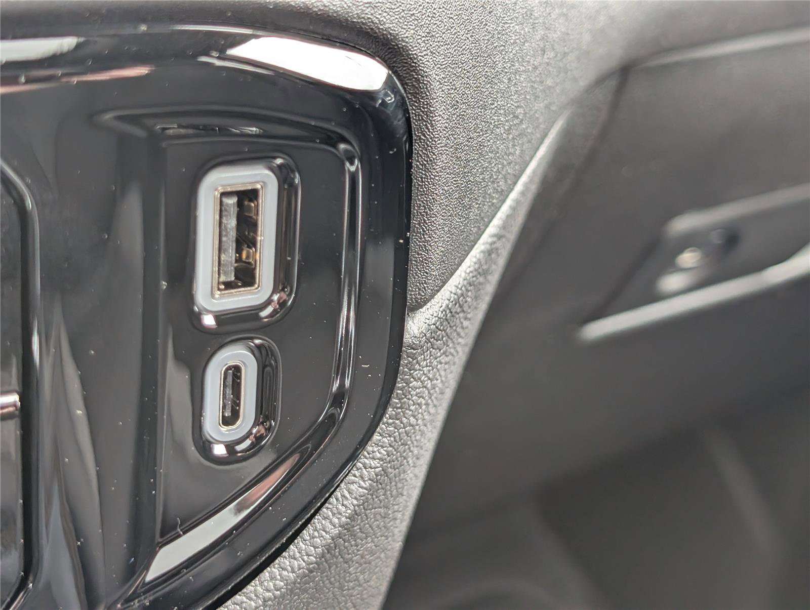 New 2025 Chevrolet Silverado 1500 RST image 21